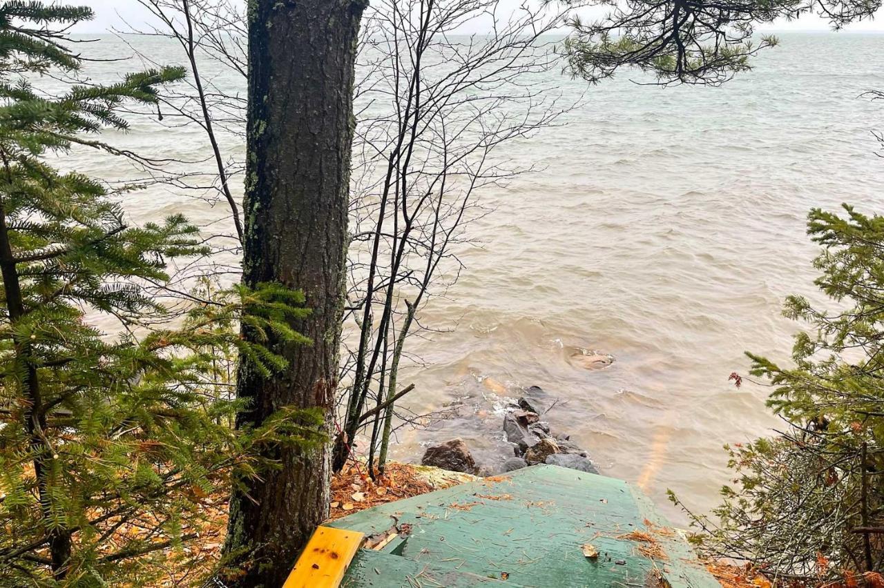 Cabin On Lake Superior About 11 Mi To Bayfield! Washburn Exterior photo