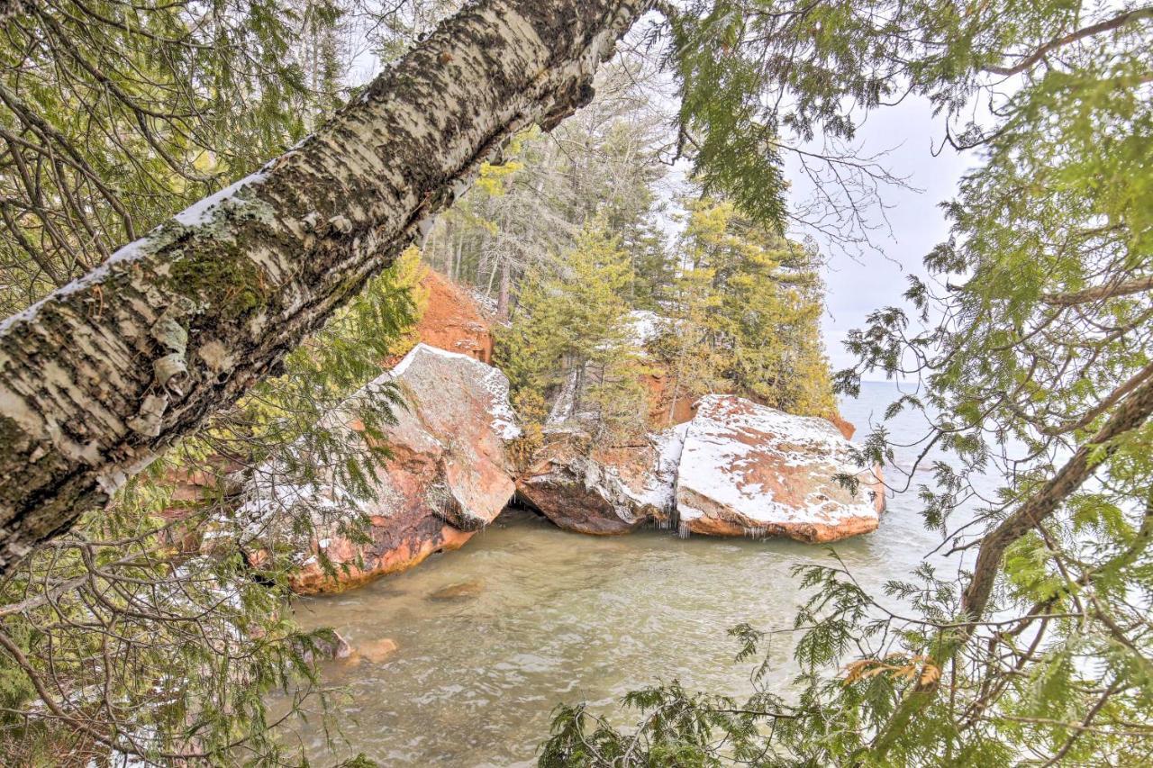 Cabin On Lake Superior About 11 Mi To Bayfield! Washburn Exterior photo